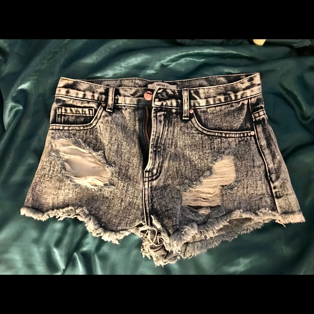 Forever 21 high waisted denim shorts US 26 in.